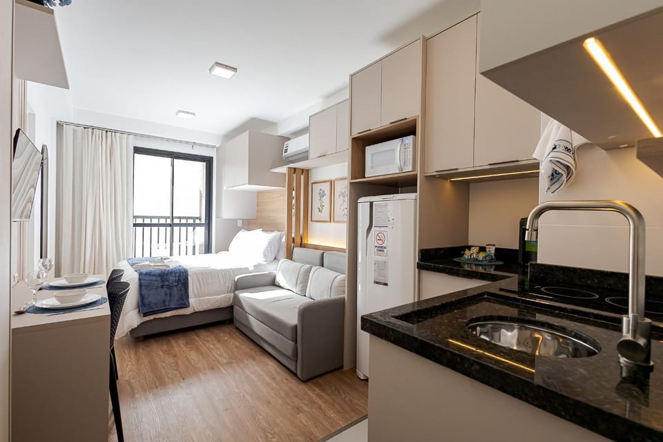 Studio com Varanda e Central em Condomínio Clube Apartment in Curitiba