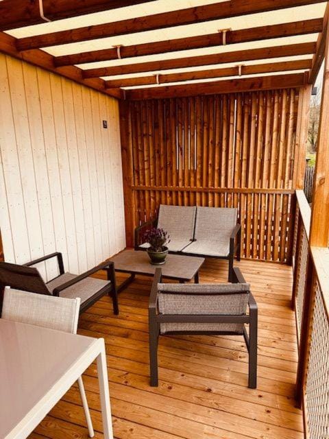 Balcony/Terrace, Living room
