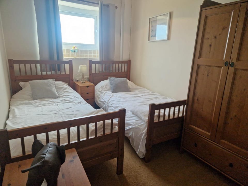 Bed, Bedroom, wardrobe