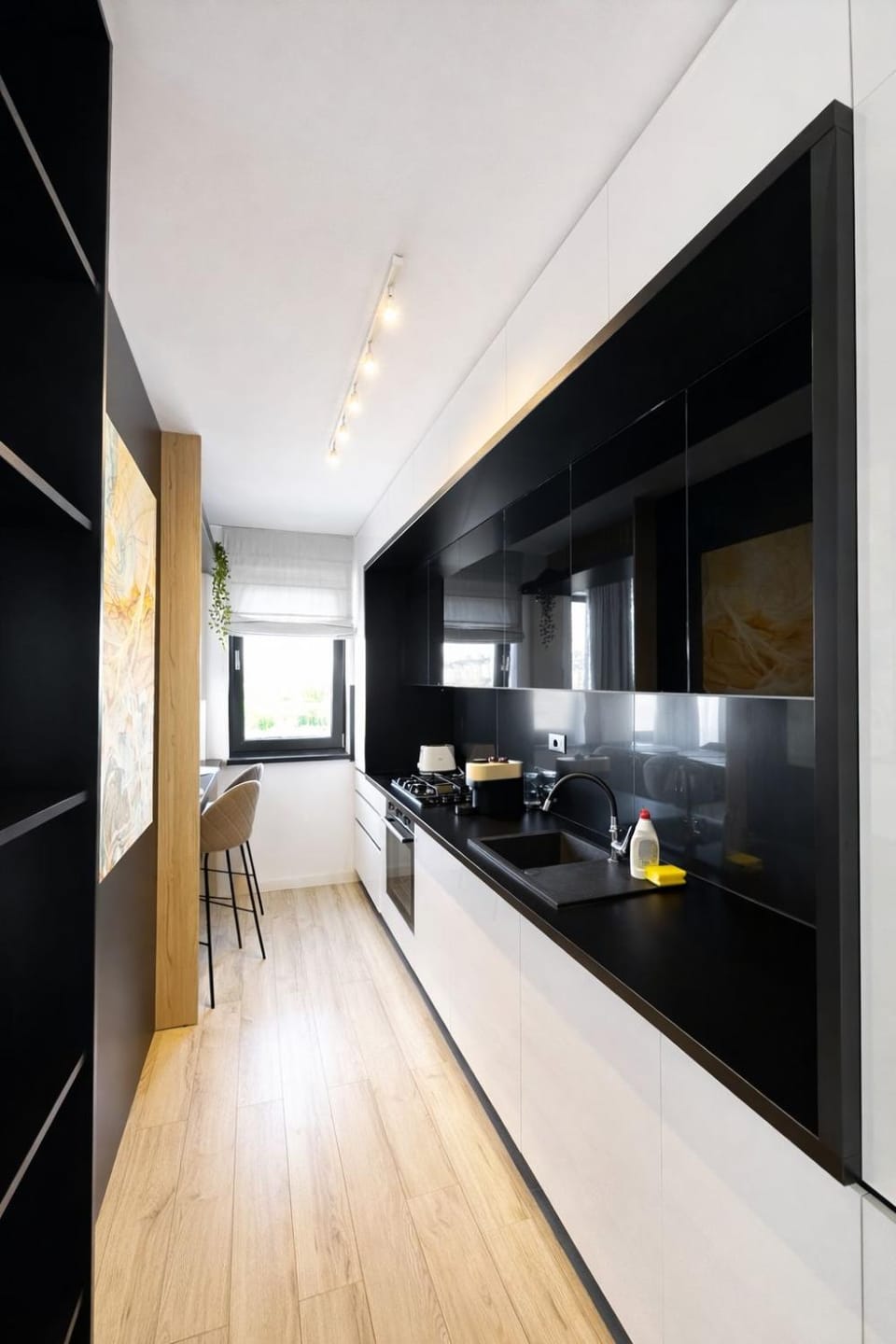 Stylish Retreat Apartment Near Mall Moldova free parking Apartment in Romania