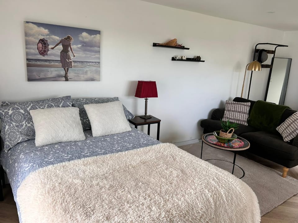 Follies Garden Studio Apartment in County Waterford