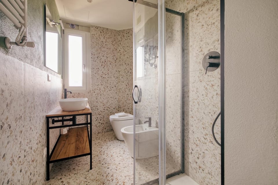 Shower, Toilet, Bathroom, bidet