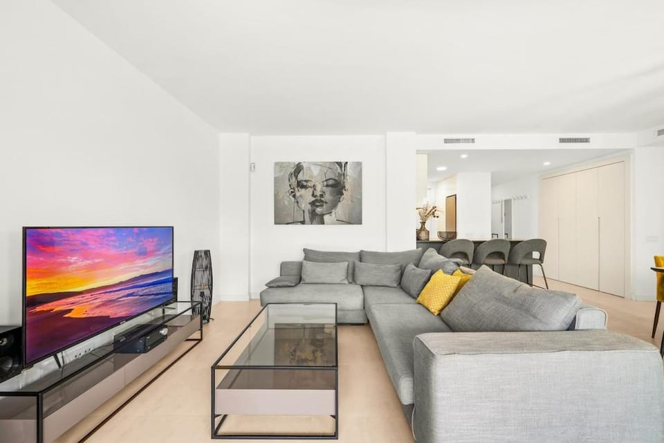 Spacious Garden Apartment With Balcony by Caseo Apartment in Costa del Sol