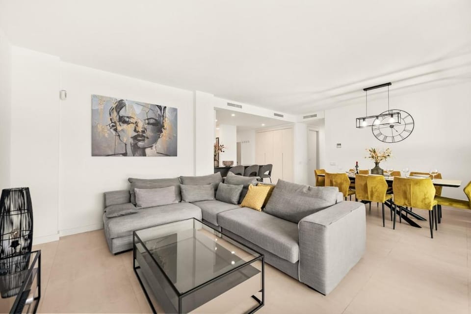 Spacious Garden Apartment With Balcony by Caseo Apartment in Costa del Sol