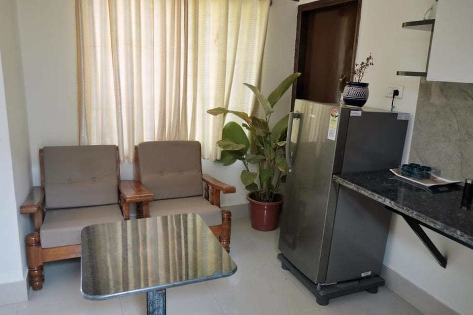 Penthouse with Private Balcony & Terrace Access House in Bengaluru