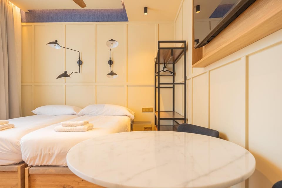 Bed, Bedroom