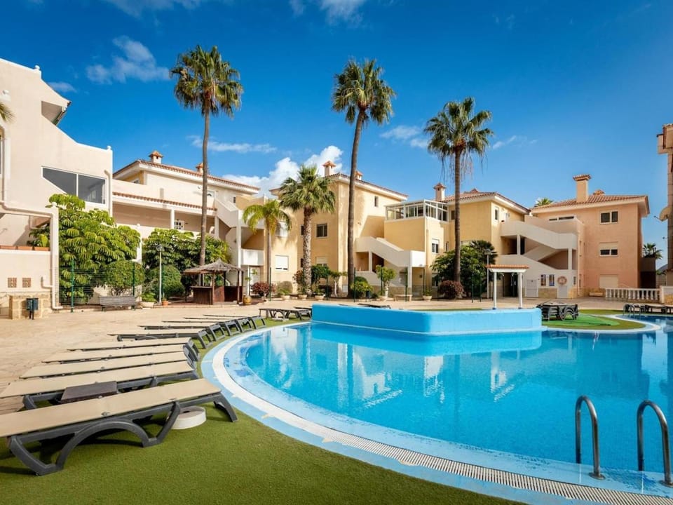 Property building, Swimming pool