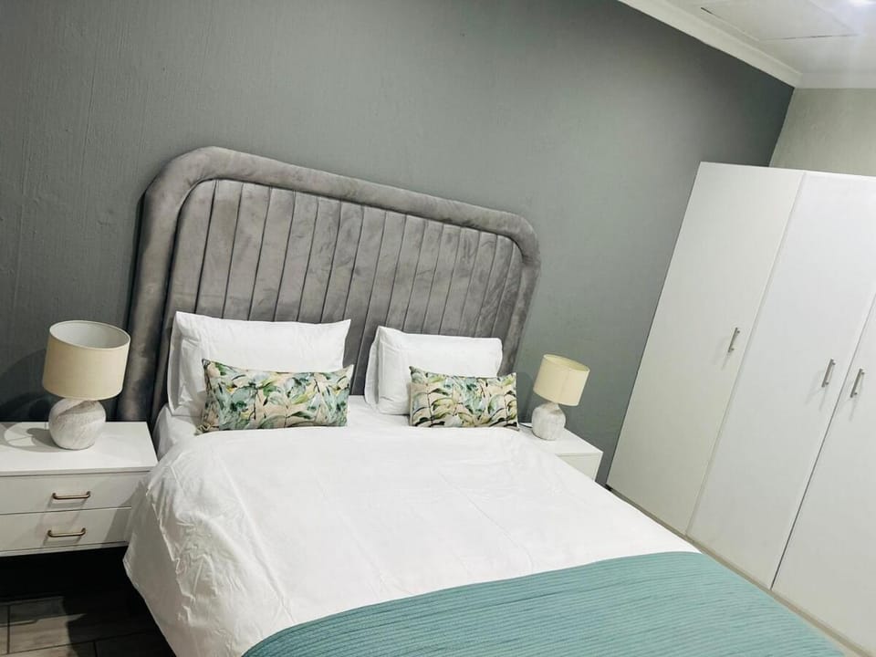 Cozy Private Guest Wing in Boskruin Randburg Apartment in Randburg