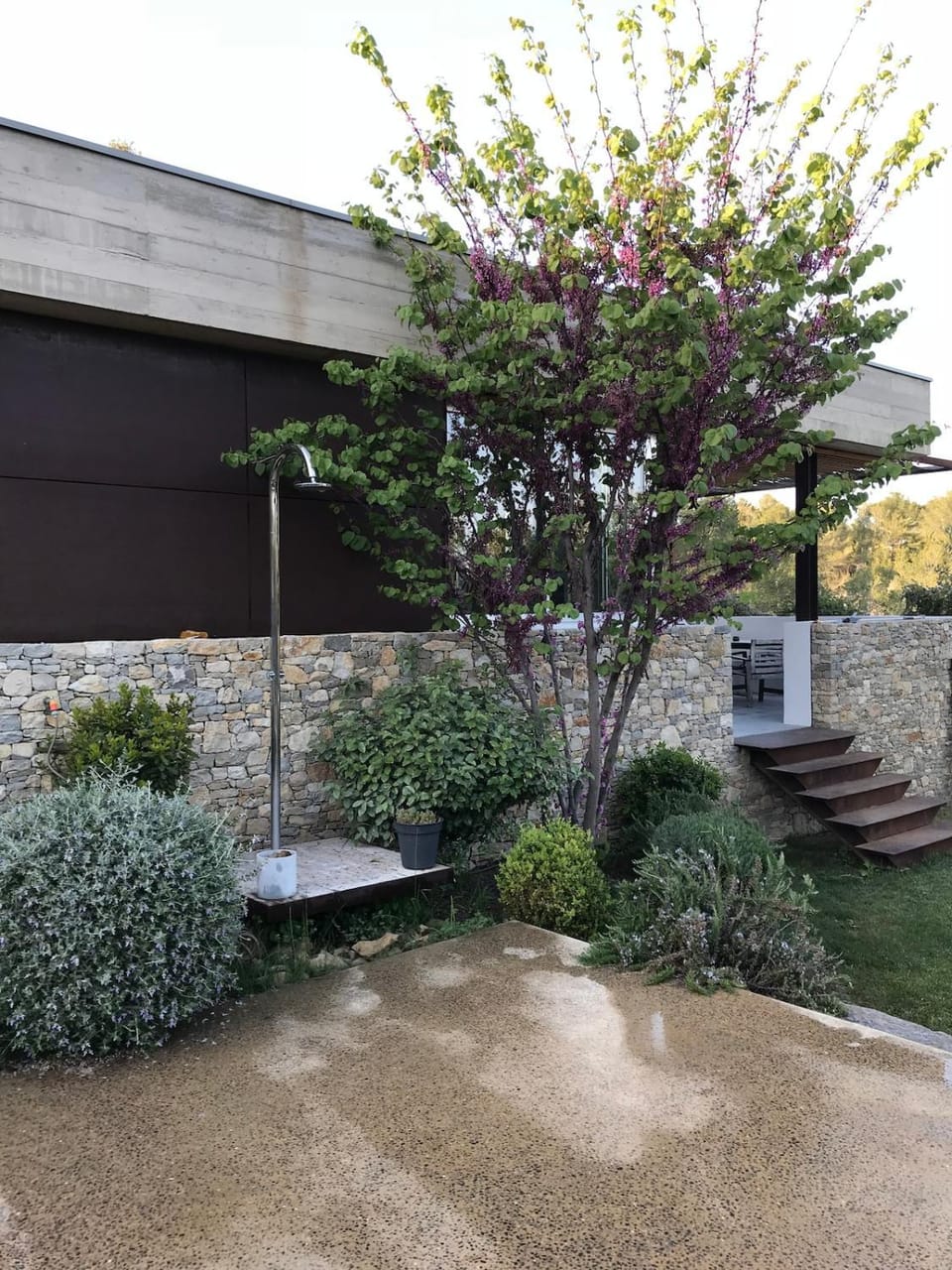 Mas contemporain Villa in Nimes