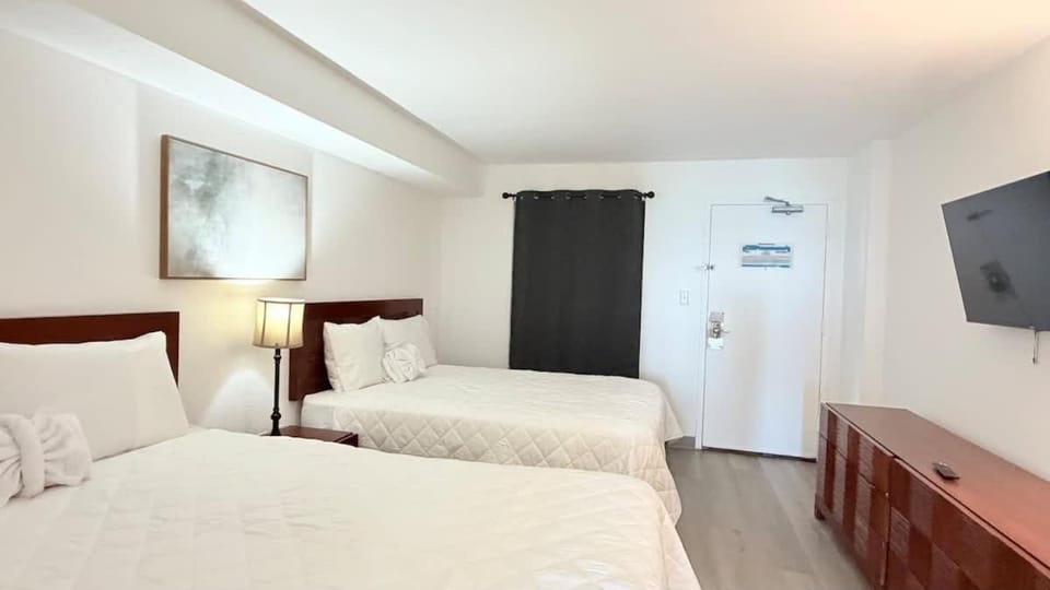 Awesome Oceanfront 1bd pool and hot tub Apartment in Myrtle Beach