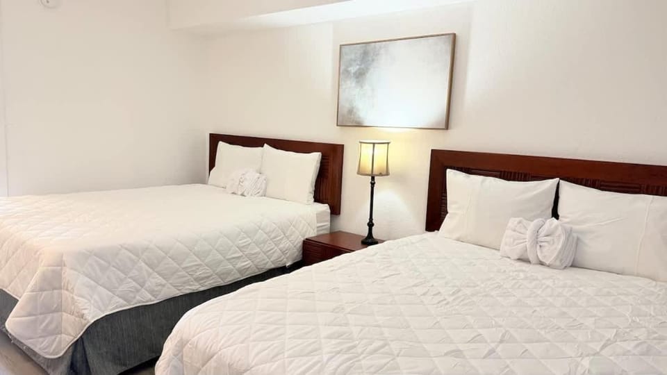 Awesome Oceanfront 1bd pool and hot tub Apartment in Myrtle Beach