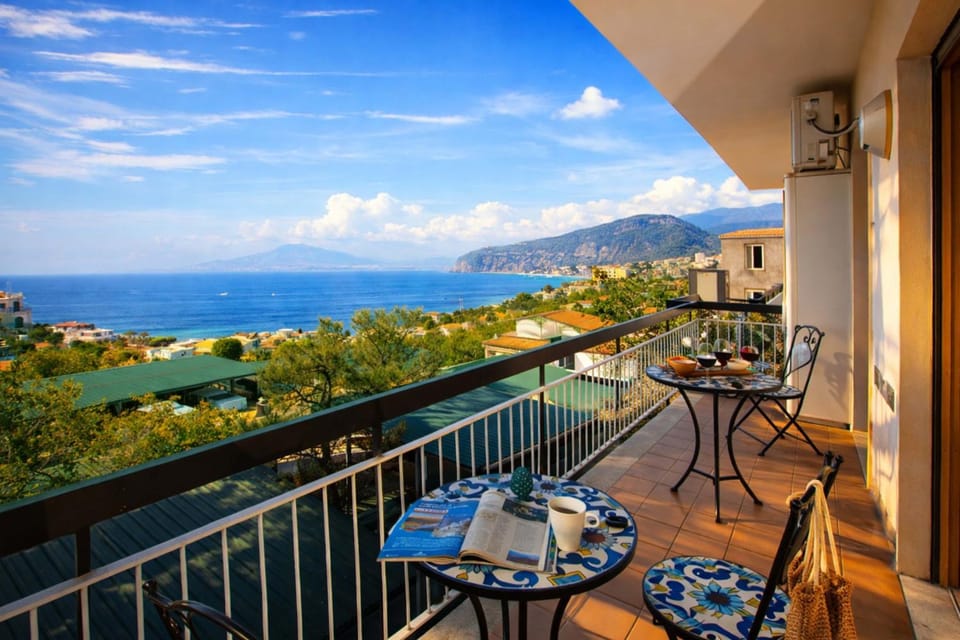 Day, Natural landscape, Balcony/Terrace, Sea view