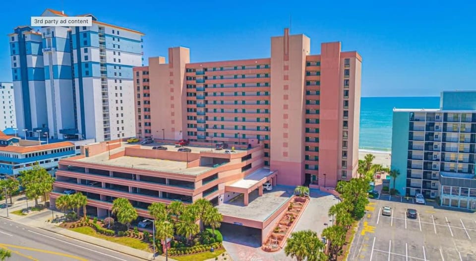 Coastal Oceanfront 1bd pool and hot tub Apartment in Myrtle Beach