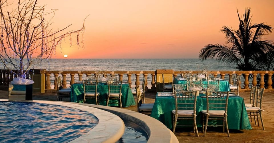 Restaurant/places to eat, Day, Natural landscape, Pool view, Sea view, Swimming pool, Sunrise, Sunset