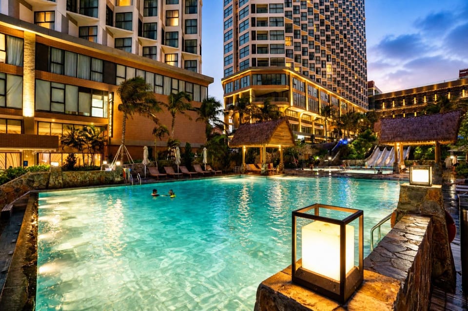 Night, Swimming pool