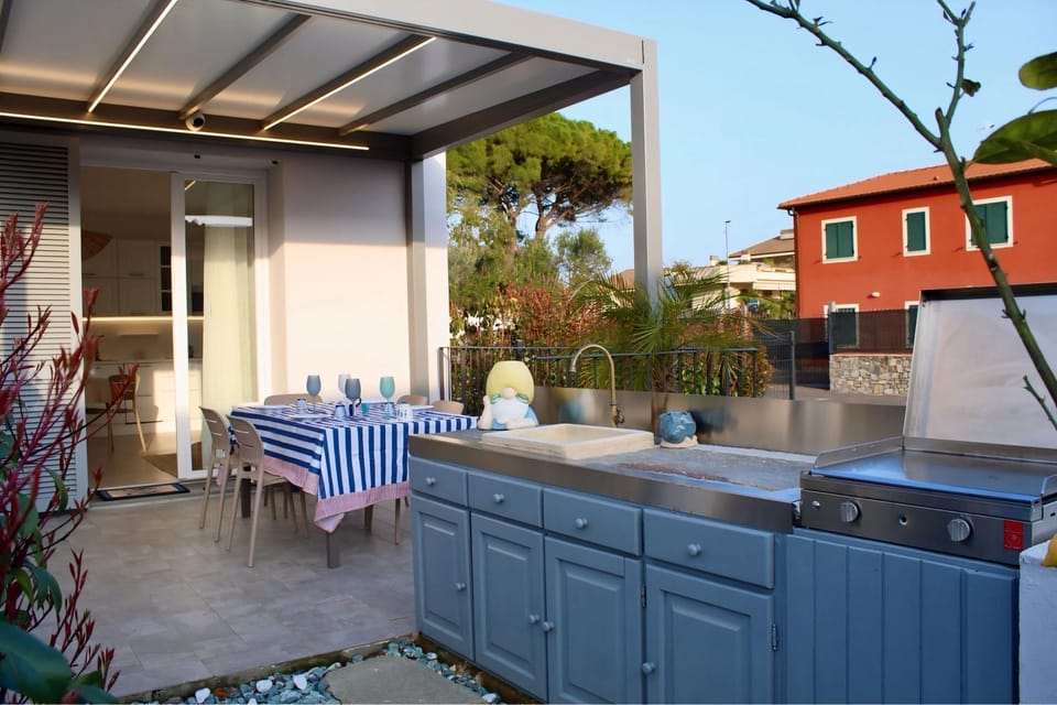 Patio, BBQ facilities, Kitchen or kitchenette