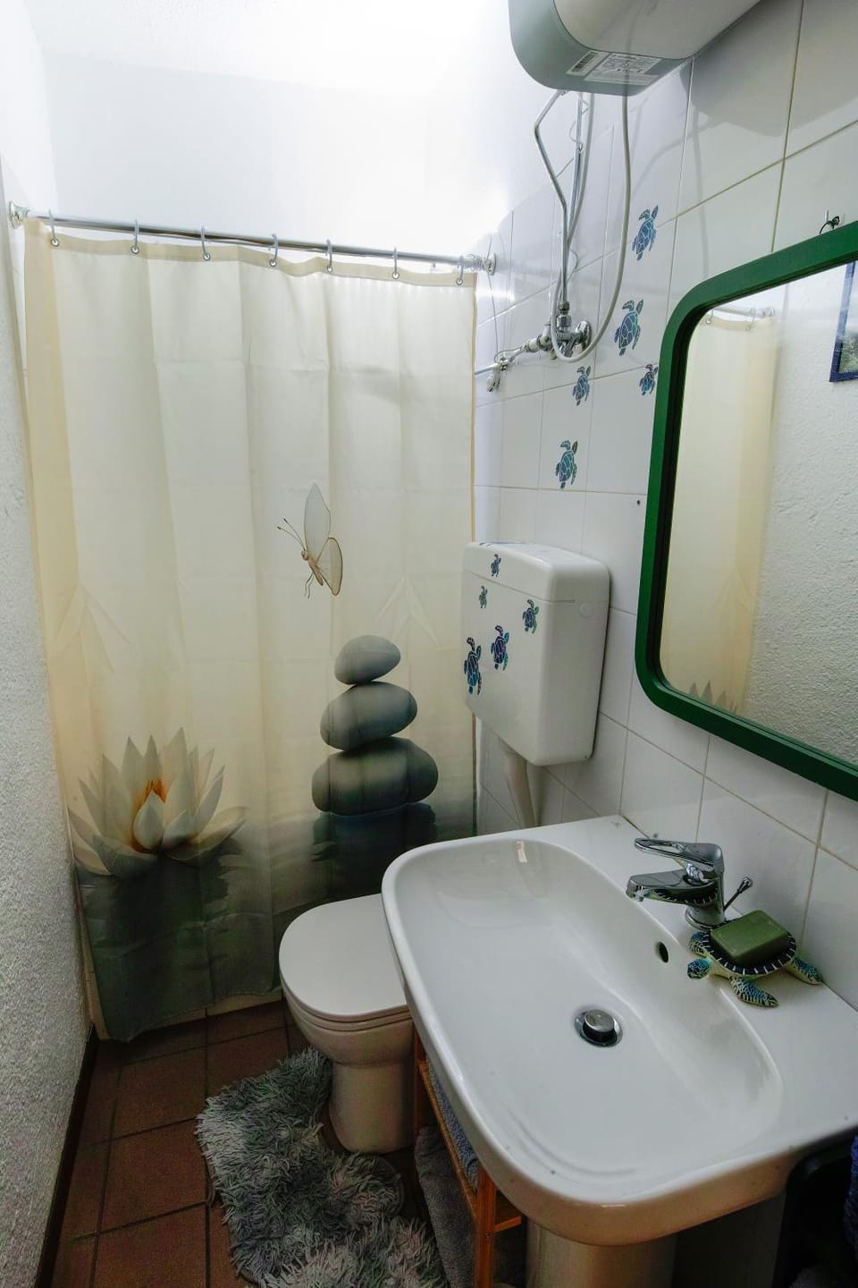 Shower, Toilet