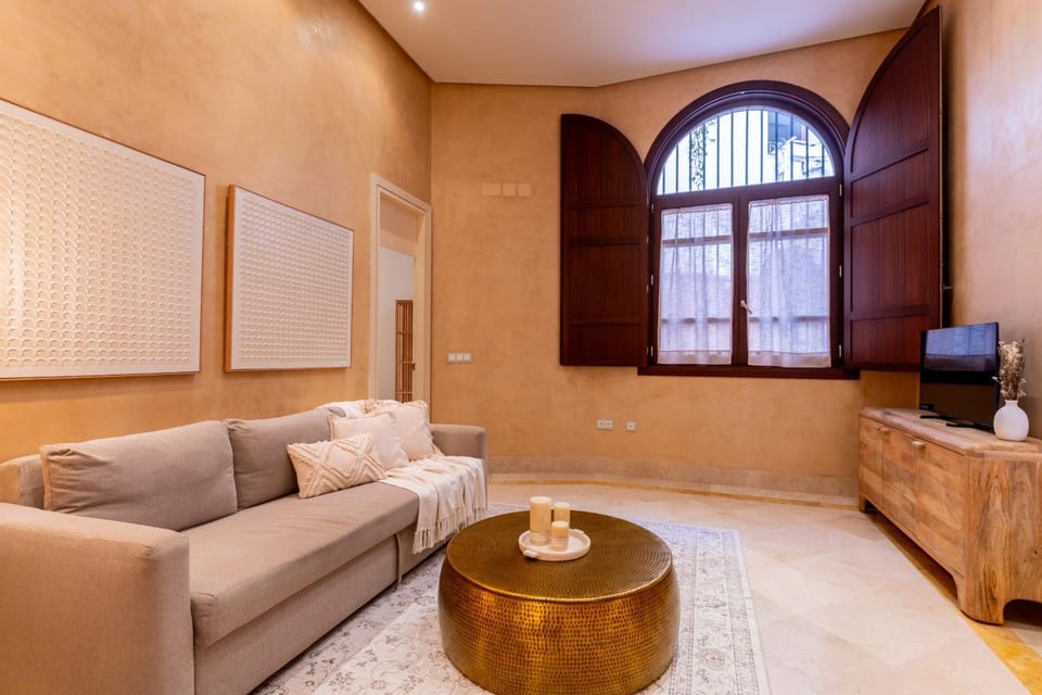 Perla Suites Apartment in Seville