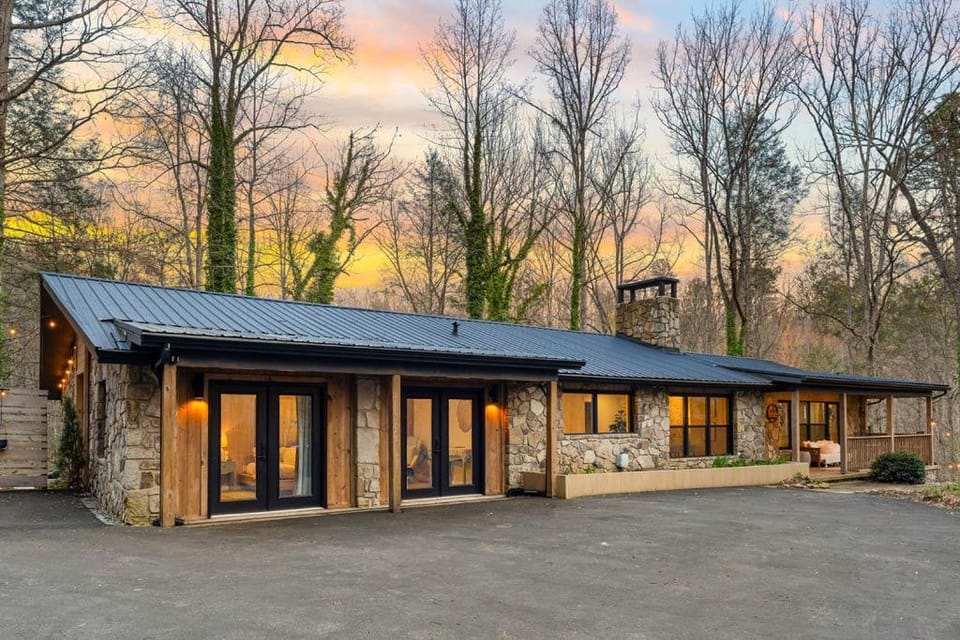 Smoky Solace Chalet in Gatlinburg