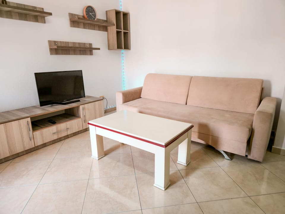 Cozy 2 Balconies Beach Apartment Apartment in Tirana County, Albania