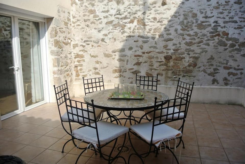 Gîte PMR 8 personnes, piscine, 15 min Puy duFou House in Pays de la Loire