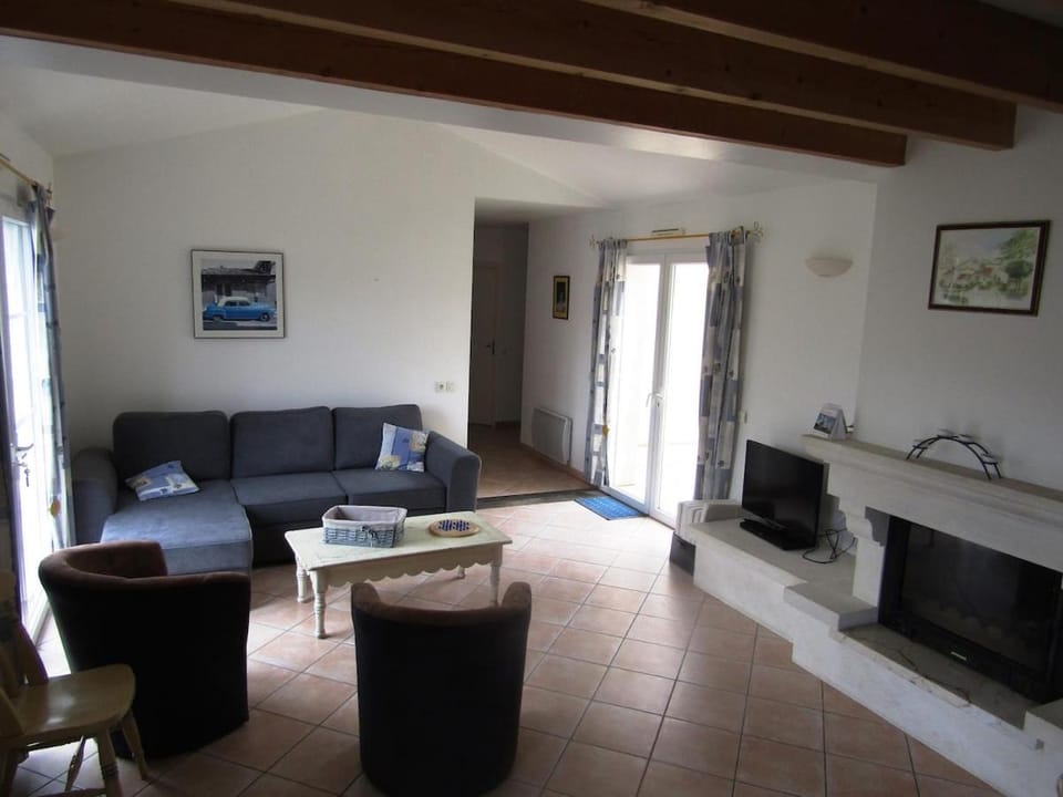 Gîte PMR 8 personnes, piscine, 15 min Puy duFou House in Pays de la Loire