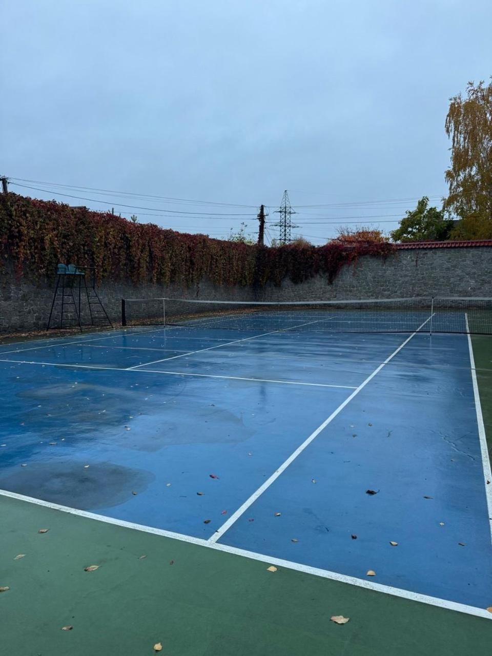 Tennis court
