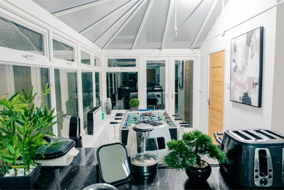 Garden, Seating area, Garden view