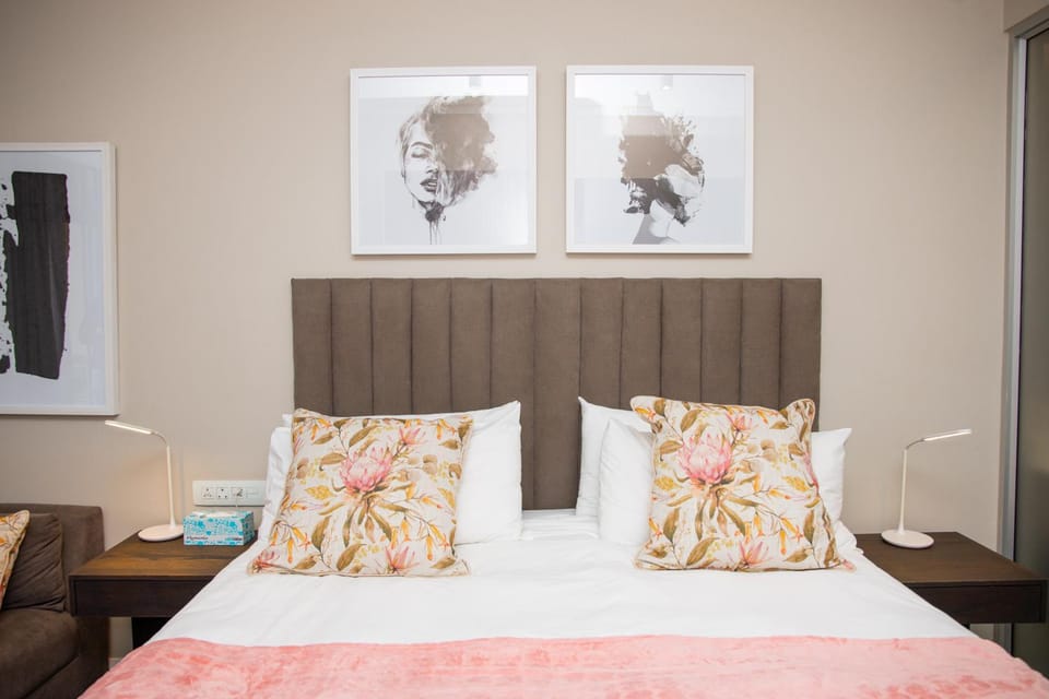 Suite 506 Menlyn Luxury Apartment in Pretoria