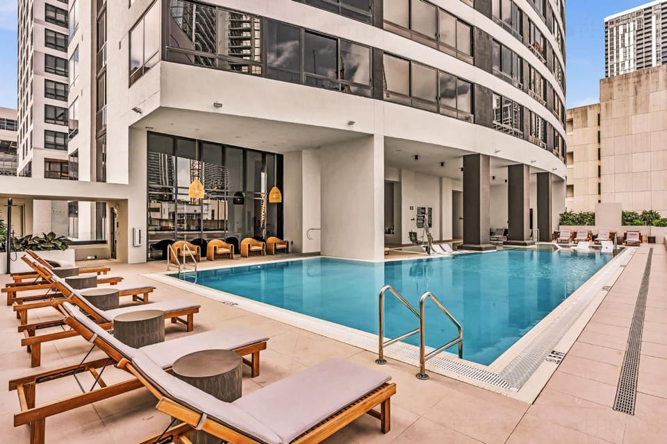 Miami Oasis 2BR Apt Pool & Beach Access for 5 Apartment in Miami