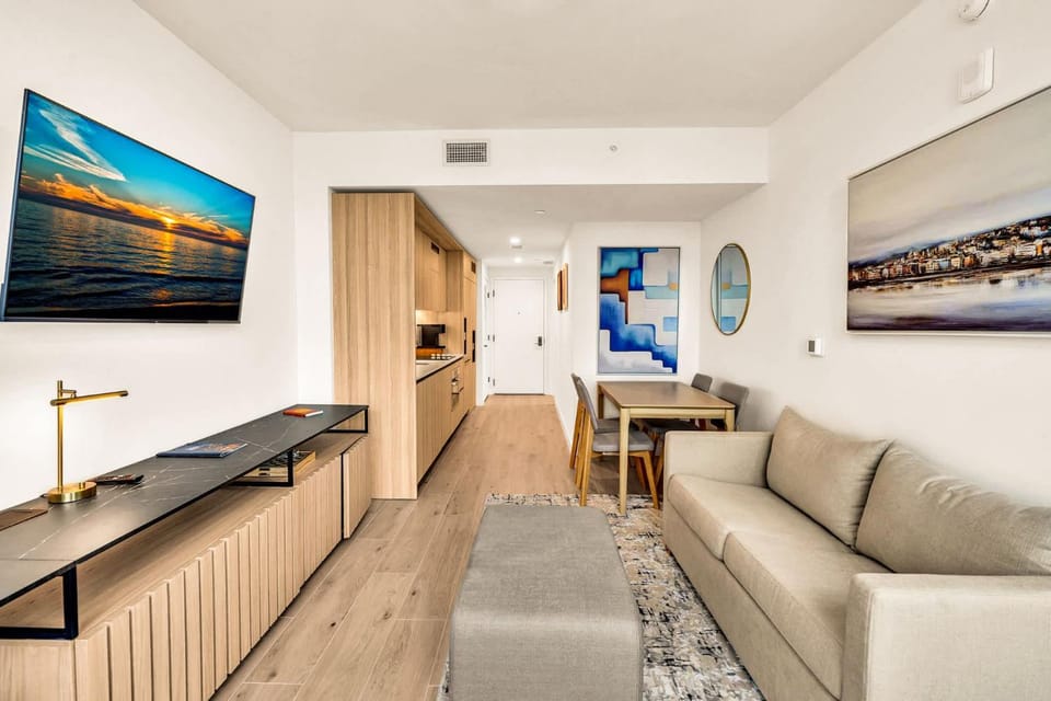 Miami Oasis 2BR Apt Pool & Beach Access for 5 Apartment in Miami