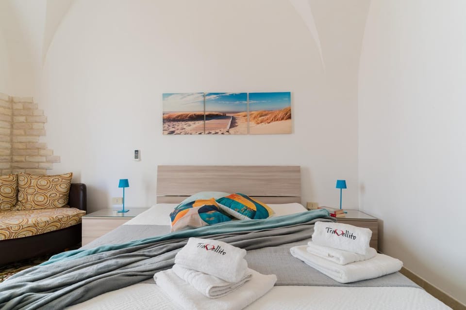 Living room, Bedroom