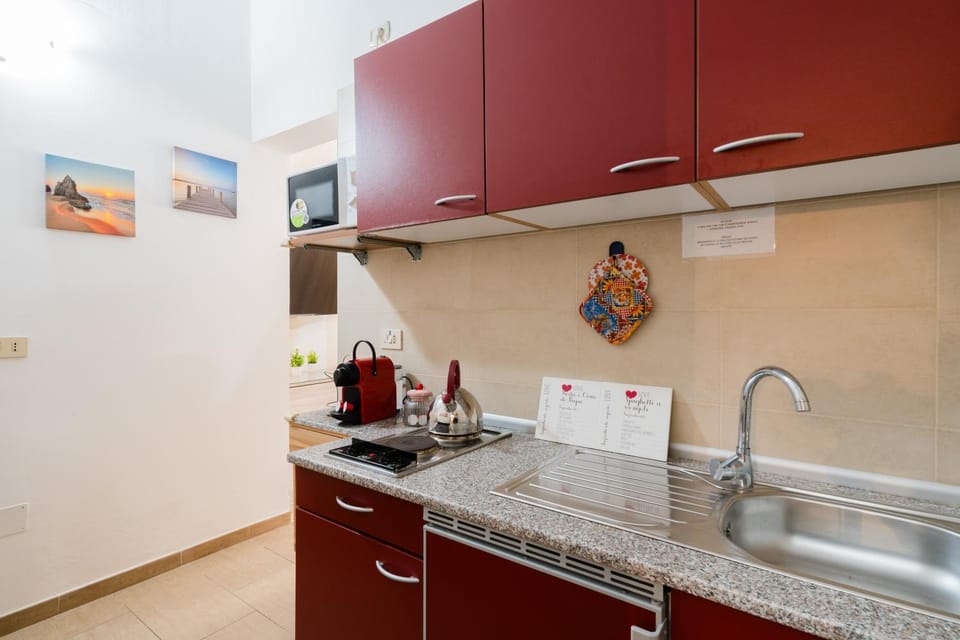 Kitchen or kitchenette, Living room