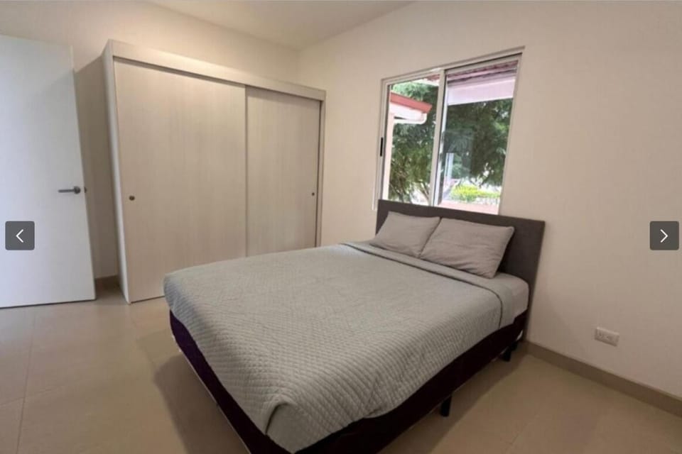 Casa Coral- Beautiful & Near to the Beach House in Jaco