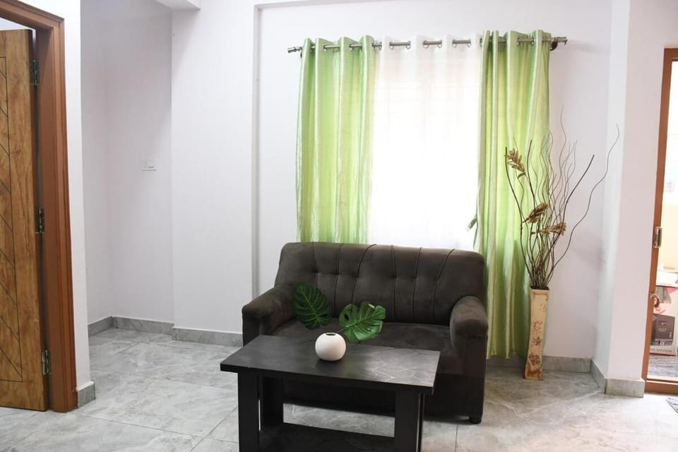 A Moon-Lit Suite for 2 Apartment in Bengaluru