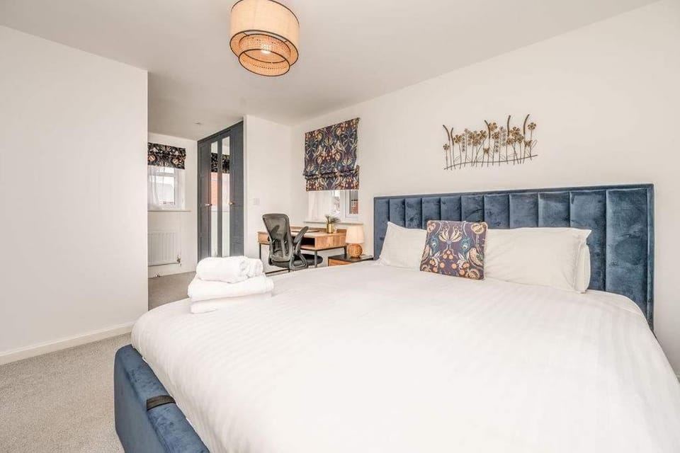 Leamington Spa Retreat - Garden - Parking - 5 mins House in Warwick