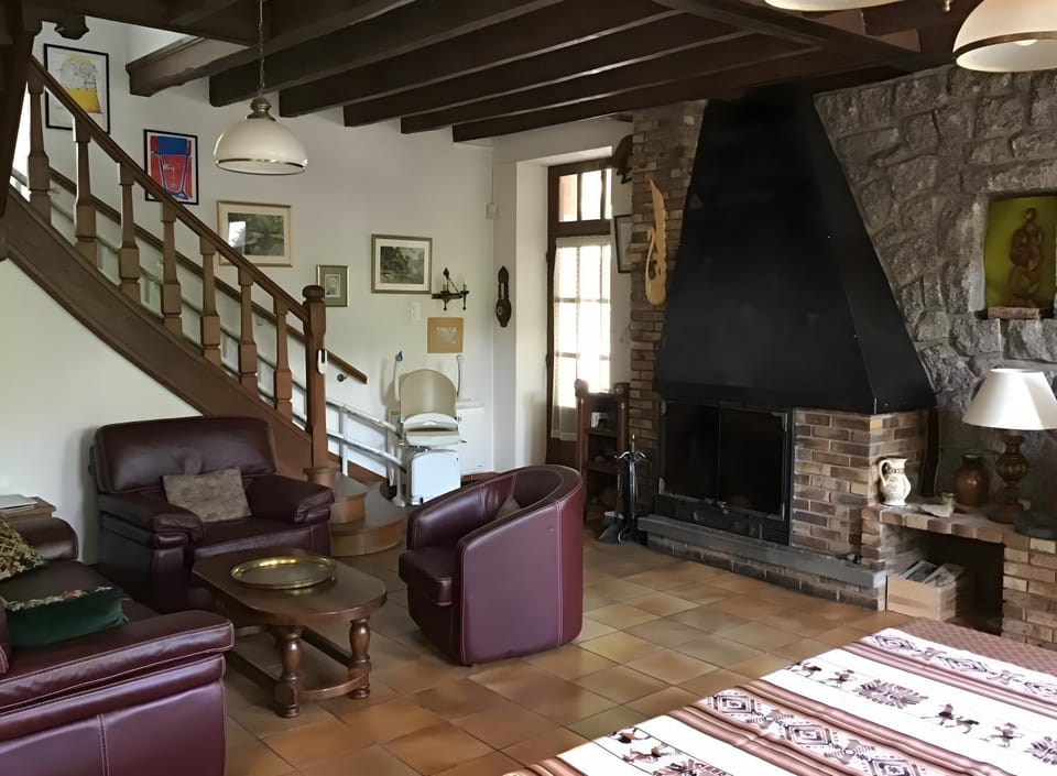Property building, Living room