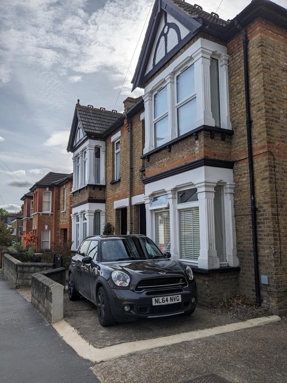 Homely 2 bedroom flat just off Leigh Broadway Apartment in Southend-on-Sea