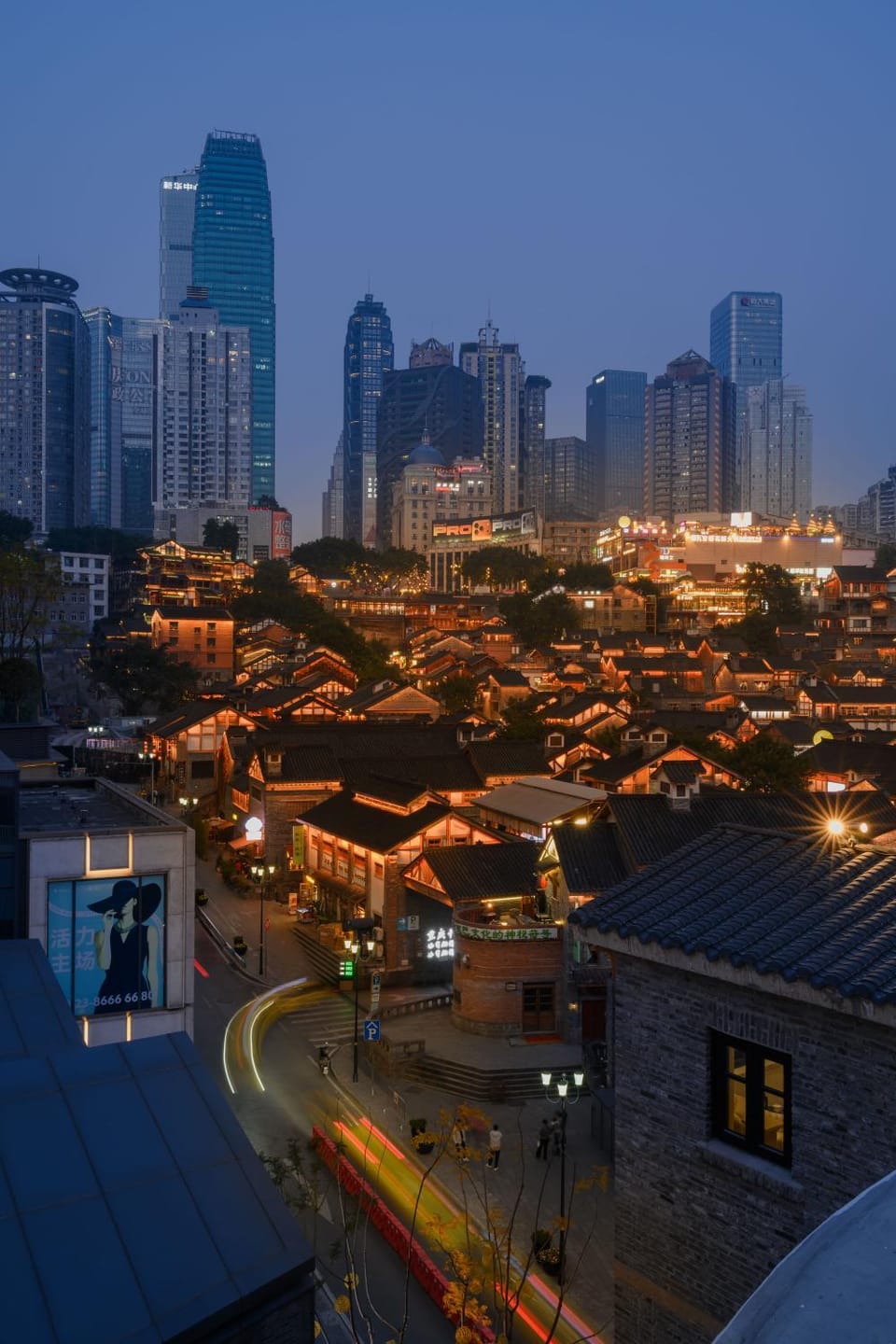 Property building, Nearby landmark, Night, Neighbourhood, Bird's eye view, City view, Landmark view, Landmark view, Street view, Location