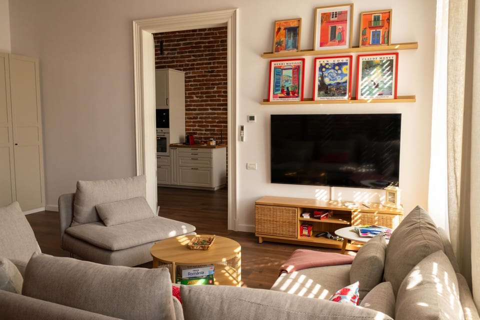 Central Charm Apartment in Timiș County