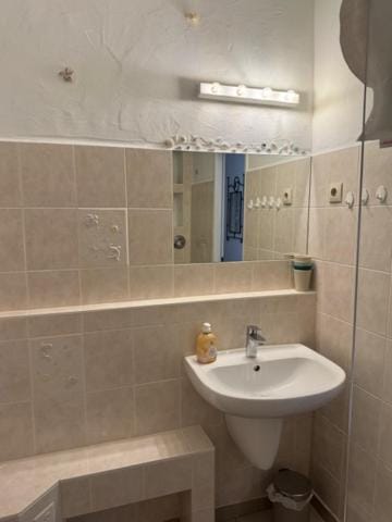 HEXENSTUBE ZUM BROCKEN mit Blick auf die Bergjuwelen des Harzes und mit über 300 individuellen Erlebnispaketen für Groß und Klein! Apartment in Braunlage