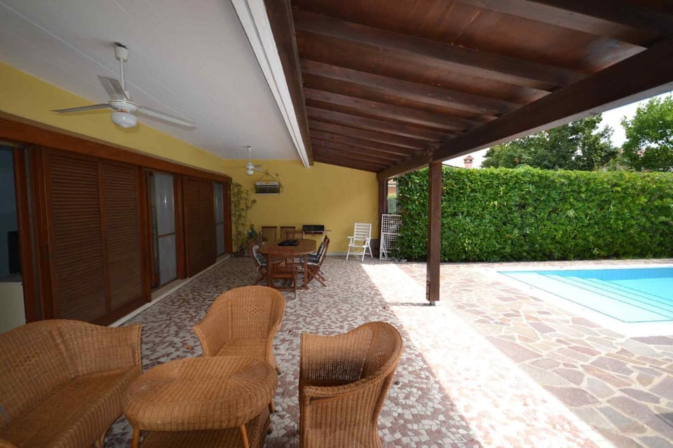 Albarella villa con piscina vicina al mare Villa in Isola Albarella
