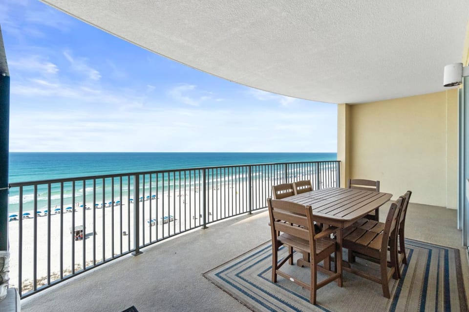 View (from property/room), Balcony/Terrace, Seating area, Beach, Sea view