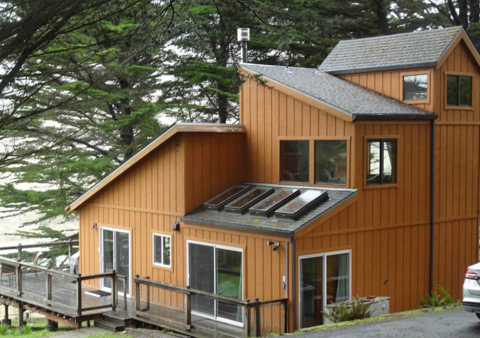 2BR Estuary Views with Spa and Easy Ocean and River Access House in Jenner