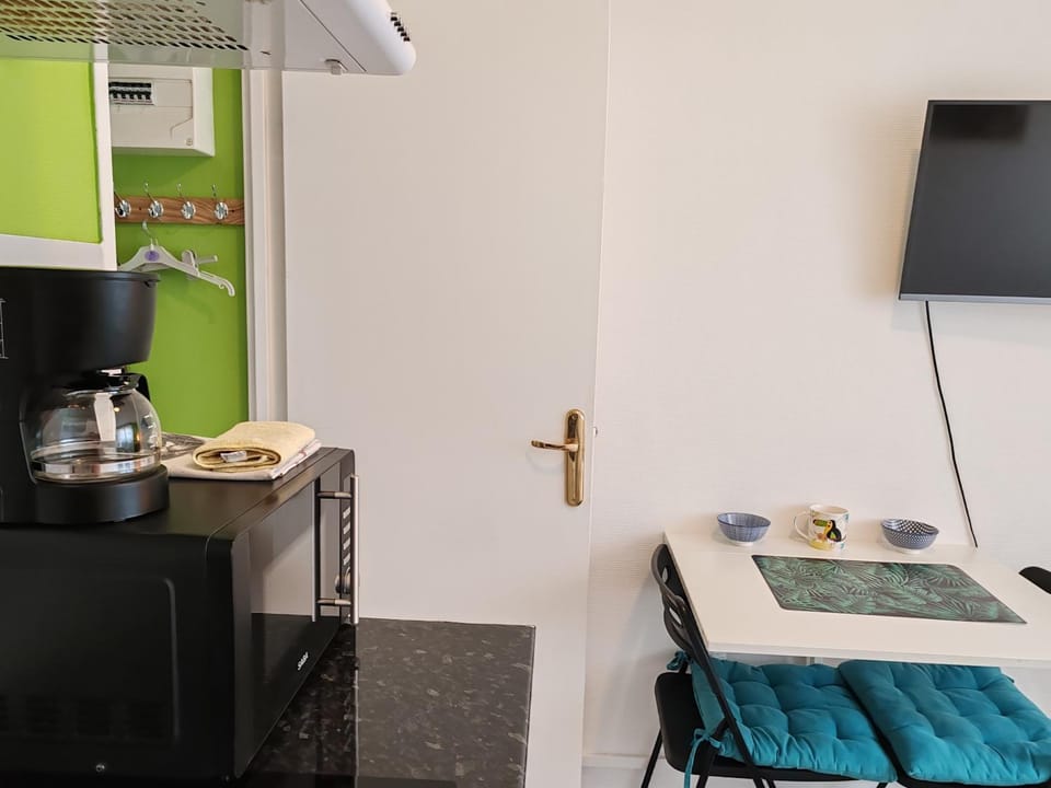 'Tropique' Studette Proche Tram Porte Jeune Apartment in Mulhouse