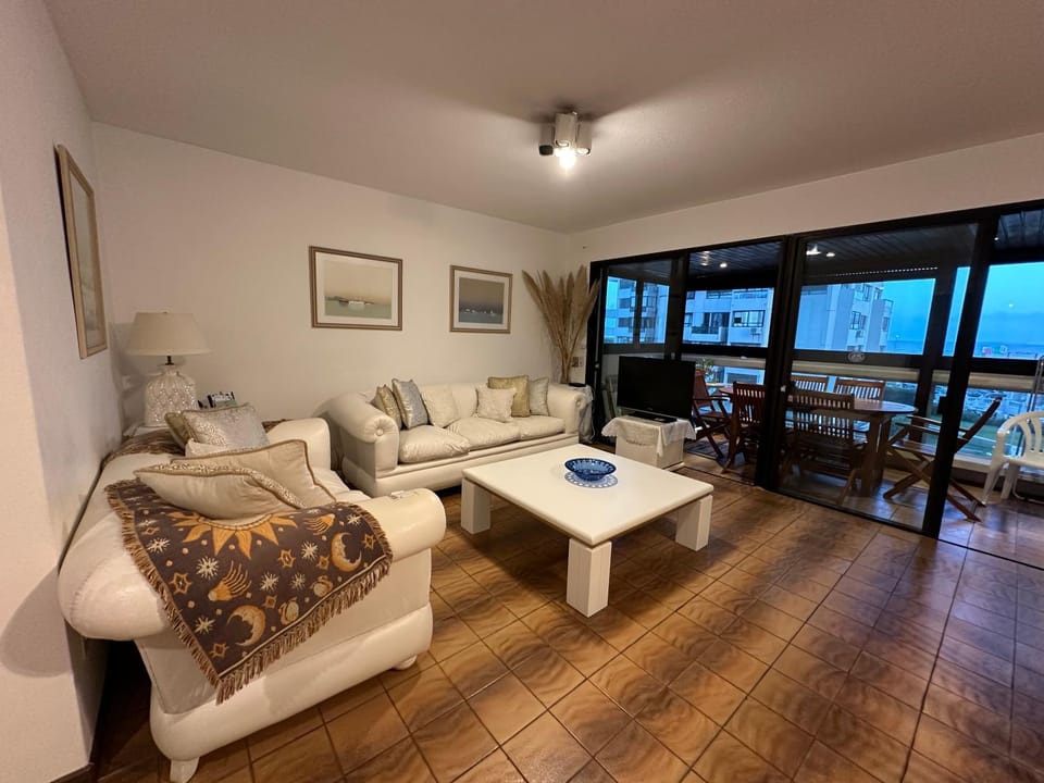 Living room, Sea view