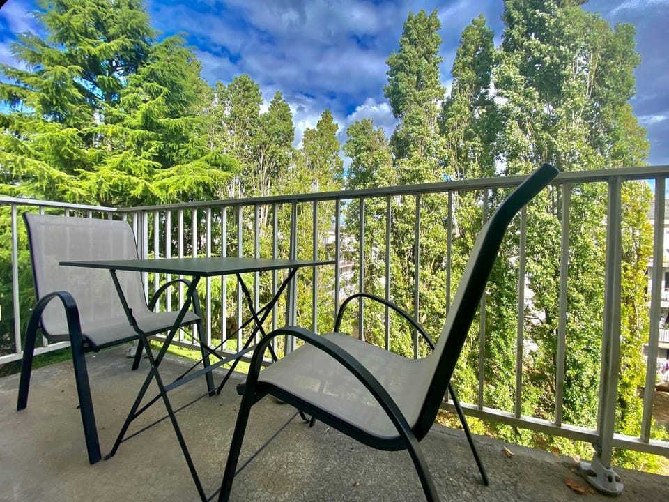 Spring, Day, Natural landscape, View (from property/room), Balcony/Terrace, Dining area, Sunrise, Sunset