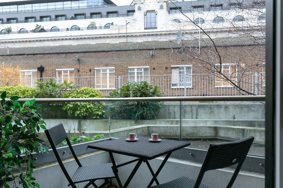 Property building, Patio, Day, View (from property/room), Balcony/Terrace, Balcony/Terrace, Dining area