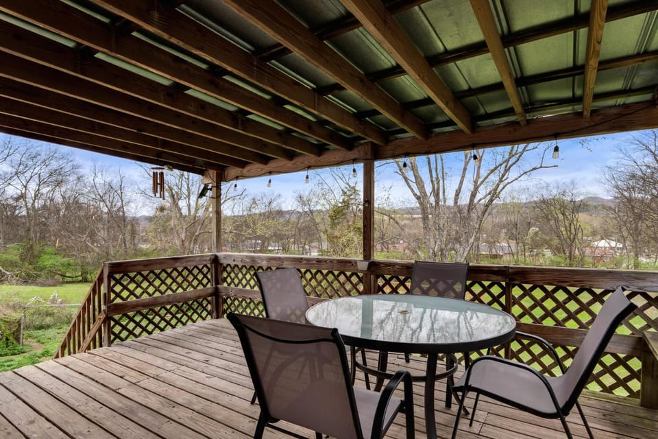The Cornish Classic - Cozy Ranch Near Downtown House in Nashville