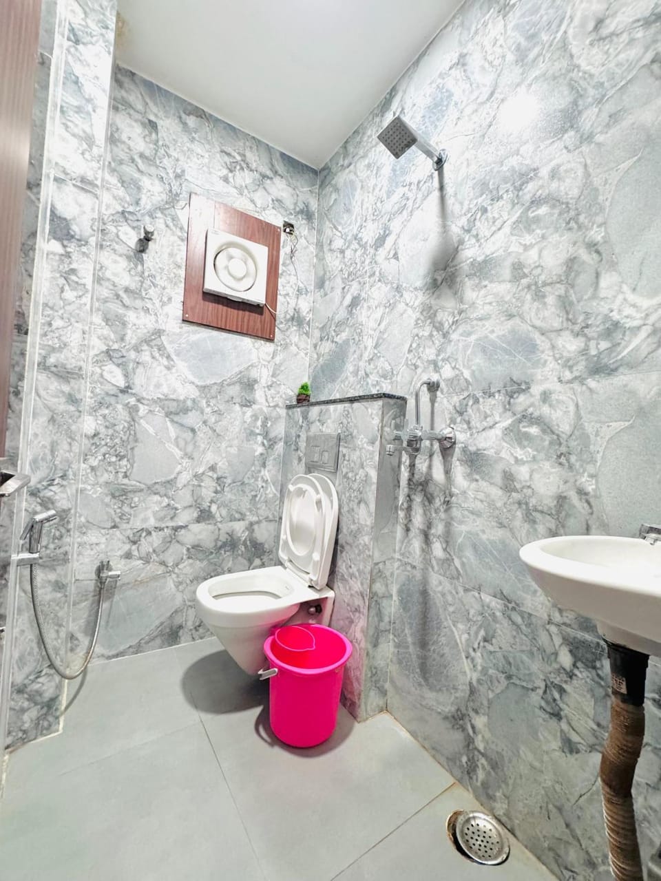 Shower, Toilet, Bathroom
